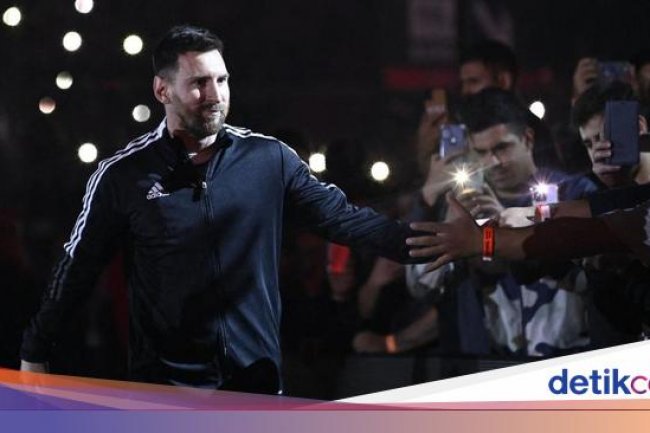 Absen ke Indonesia, Messi 'Menggila' di Laga Testimonial Maxi Rodriguez