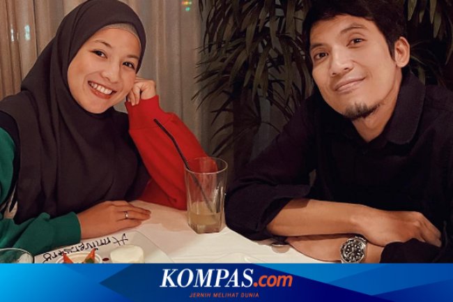Resmi Cerai, Desta dan Natasha Rizky Liburan Bareng Anak