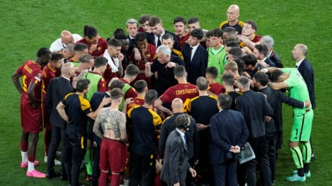 AS Roma Takluk dari Sevilla, Mourinho: Wasit Seperti Orang Spanyol