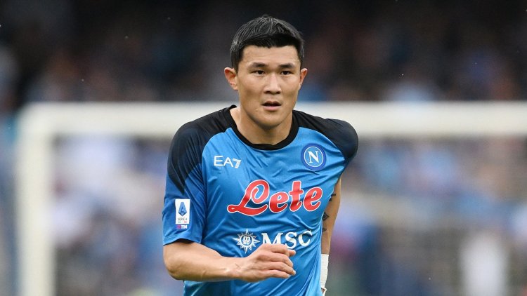 Napoli Akhirnya Ikhlaskan Kepergian Bek Tangguh Kim Min-jae Ke Manchester United