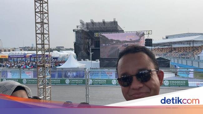Kata Anies Baswedan Usai Nonton Formula E Jakarta di Tribun 'Murah'