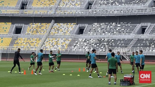 Respons Netizen Timnas Diajak Konvoi di Surabaya: Enggak Ada Faedahnya