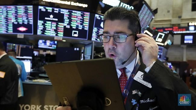 Inflasi AS Jeblok, Wall Street Semakin Pesta Pora