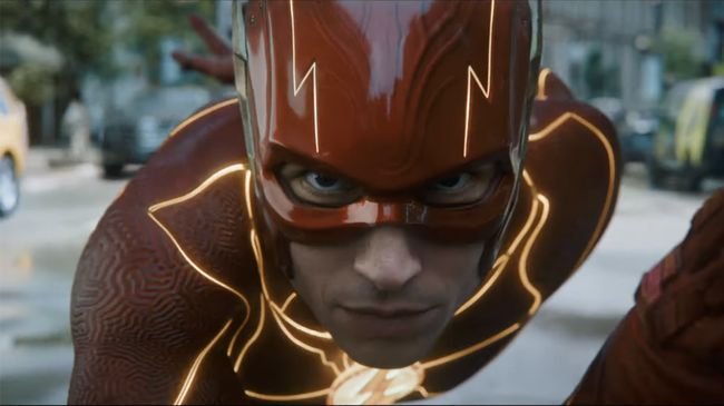 Sinopsis The Flash, Barry Allen Terjebak Benturan Antarsemesta