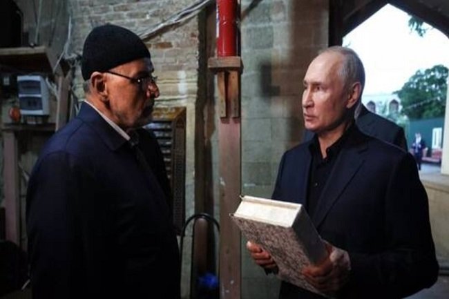 Berkunjung ke Dagestan, Putin: Menodai Alquran adalah Kejahatan di Rusia