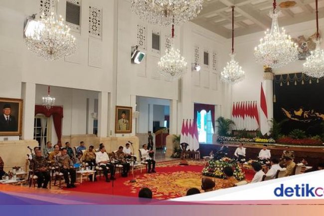 Jokowi Gelar Sidang Kabinet Paripurna, Prabowo hingga Firli Hadir