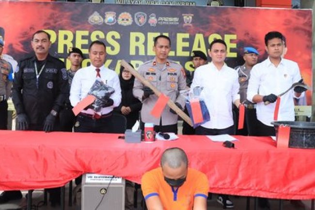 Hunus Celurit saat Dipergoki, Pencuri Pisang Tewas di Tangan Pak RW