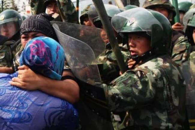 RI Didesak Seret Pelanggaran HAM China ke Muslim Uighur ke Mahkamah Internasional