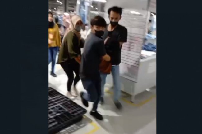 Ratusan Buruh Pabrik di Majalengka Kesurupan, Disebut Karena Buang Pembalut