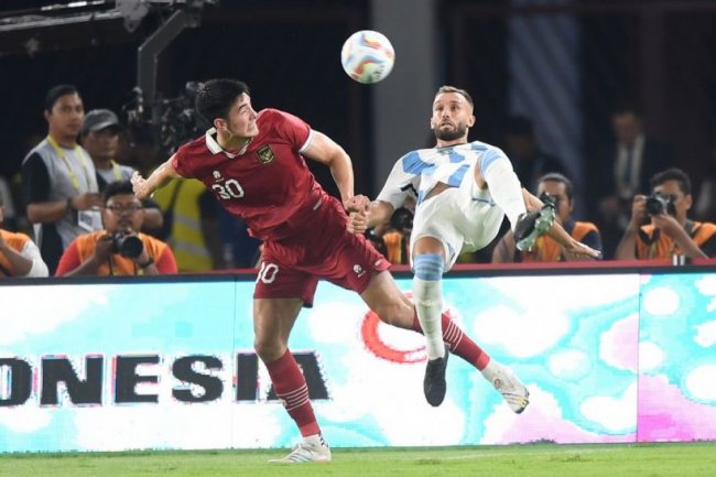 MANTAP! Bek Timnas Indonesia Laris Manis Di Liga Inggris, Jadi Rebutan Banyak Klub