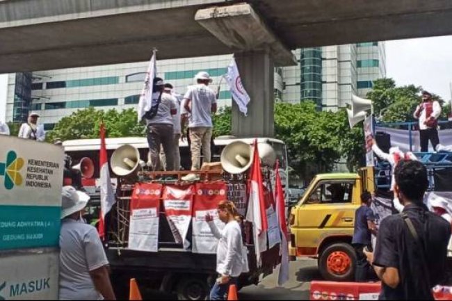Dokter dan Tenaga Kesehatan Demo Kepung DPR Hari Ini, Tolak Pengesahan RUU Kesehatan