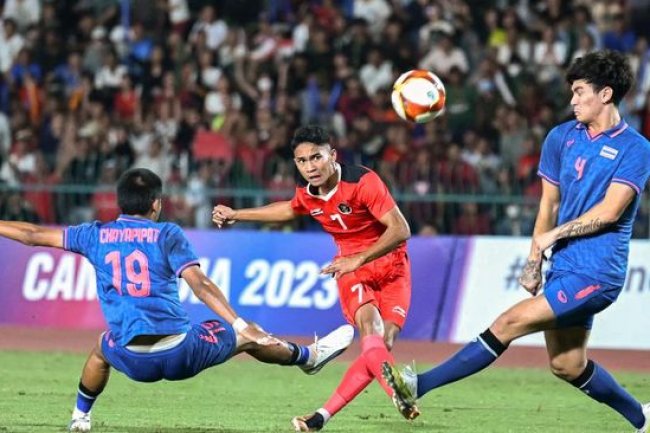 Netizen Heboh Marselino Ferdinan Cetak Dua Gol untuk KMSK Deinze