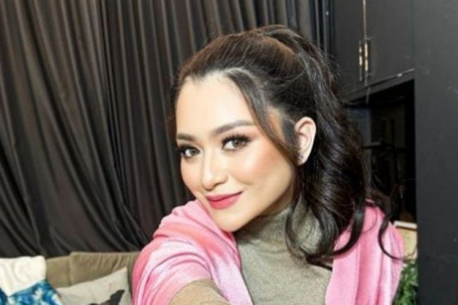 Jawaban Tak Terduga Nathalie Holscher Ditanya Alasan Lepas Hijab: Bekerja Sendiri, Cari uang Sendiri, Maju Sendiri, Begitu Doang!