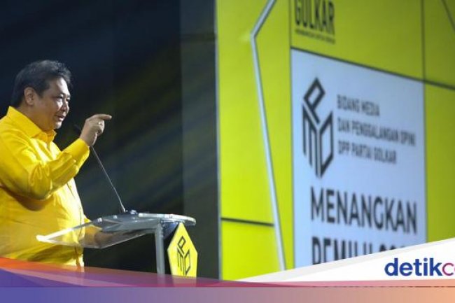 Menerka Sikap Politik Golkar di 2024: Gabung Koalisi atau Bikin Poros Baru?