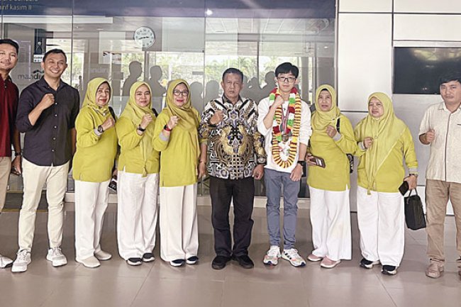 Siswa SMA Darma Yudha Raih Medali di Olimpiade Internasional