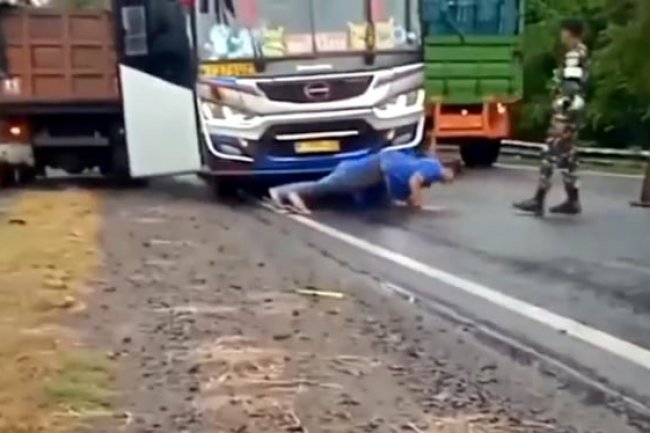 2 Mobil SUV Baru Siap Mengaspal di GIIAS 2023, Sopir Bus Dihukum Push Up Anggota TNI
