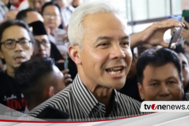 Baju Kampanye Ganjar Mulai Dikomentari PKS, Mardani Ali sebut Kurang Berani