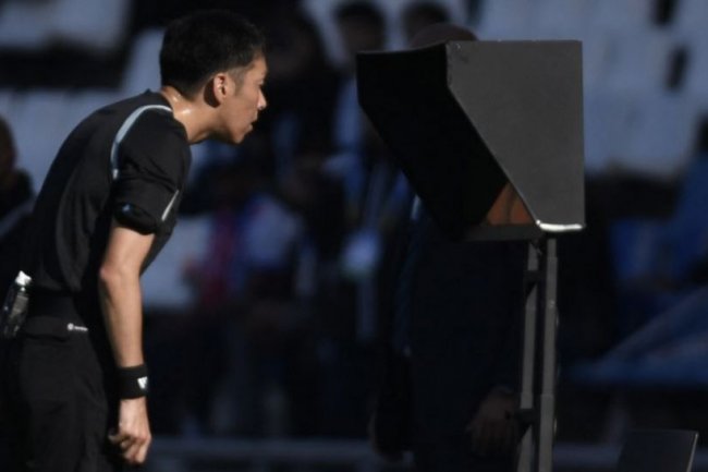 Wasit Liga 1 Dan 2 Digembleng Latihan VAR, Diberi Materi Khusus Soal Offside