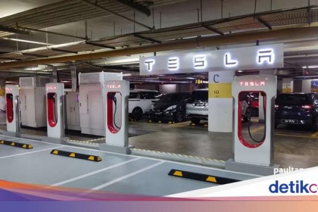 Luhut Sebut Tesla Belum Ada Investasi di Malaysia, tapi Sudah Luncurkan Supercharger