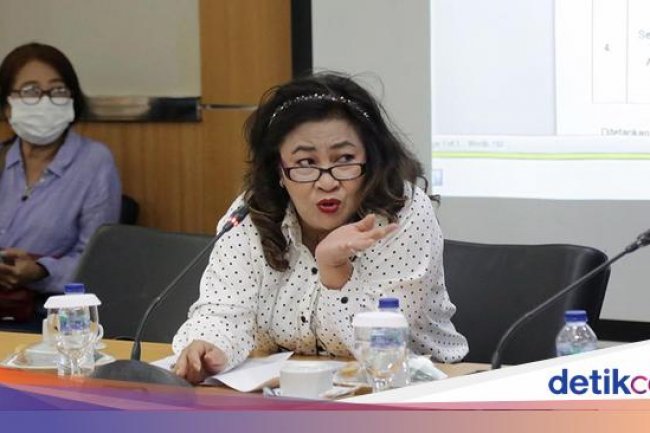 Profil Cinta Mega, Anggota DPRD DKI yang Dipecat gegara Main Slot