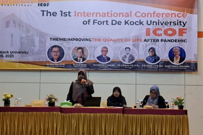 Seminar Internasional di Bukittinggi Bahas Permasalahan Kesehatan ibu dan Anak Setelah Pandemi