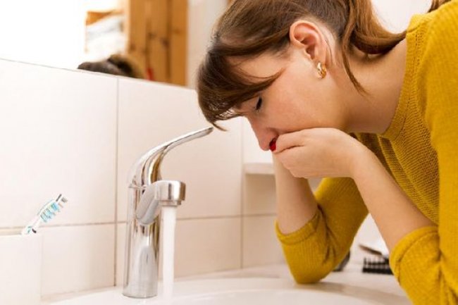 Kenapa Kepala Pusing dan Mual Bersamaan? Ini 7 Penyebabnya