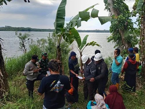 Cari Biawak, Tenggelam di Bendungan