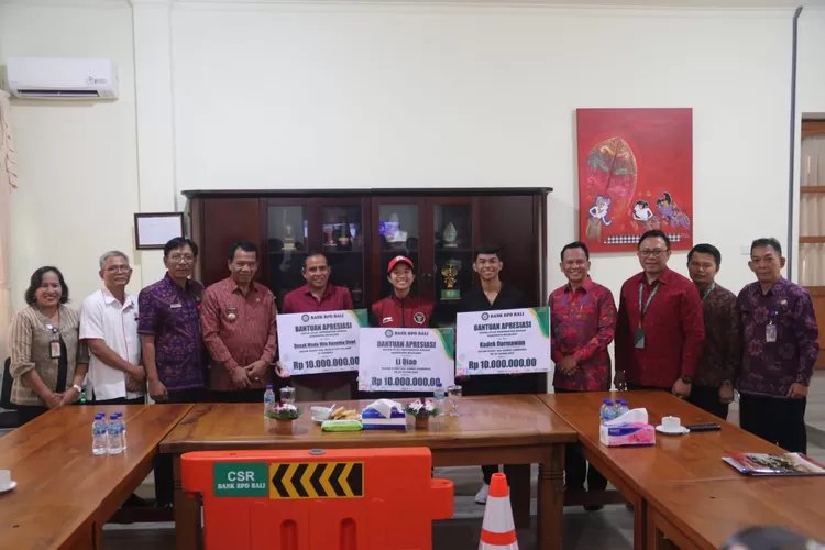 BPD Bali Salurkan CSR Bagi Atlet Internasional Berprestasi Buleleng