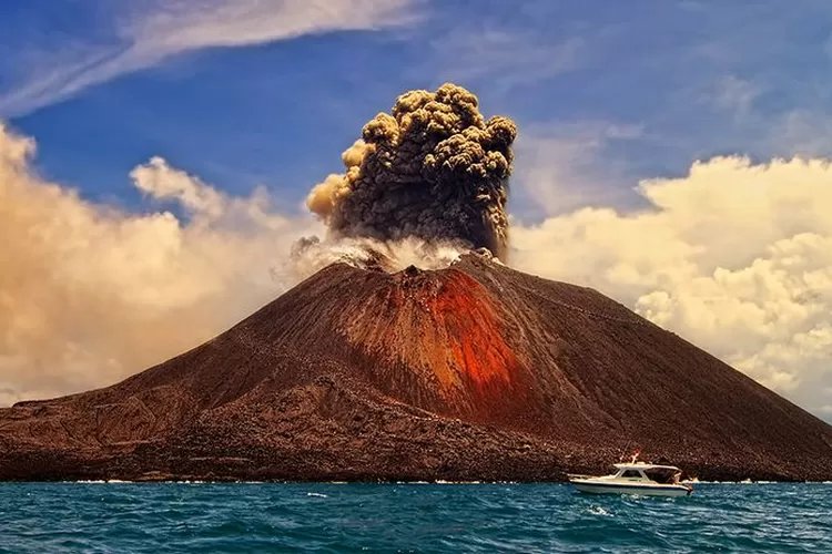 Peristiwa Gunung Krakatau yang Menyorot  Media Lokal dan Media Asing, Menjadi Ledakan Terbesar di Dunia