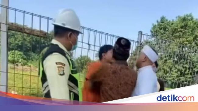Viral Serempetan Mobil di Jaksel Berujung Cekcok, Polisi Turun Tangan