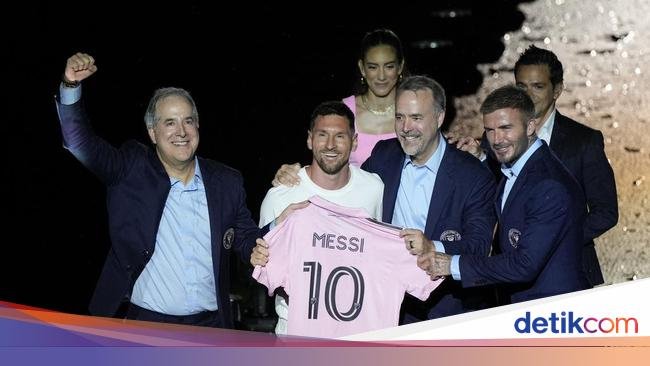 Messi Resmi Diperkenalkan Sebagai Pemain Inter Miami