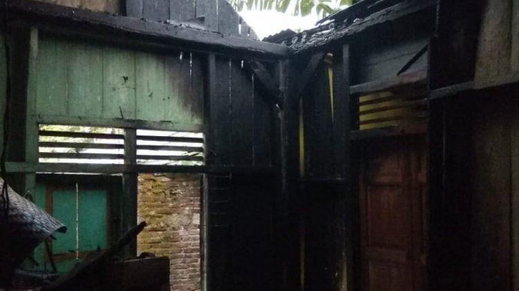 Breaking News, Jelang Subuh Warga Gumelem Kulon Banjarnegara Dikagetkan Peristiwa Kebakaran Rumah