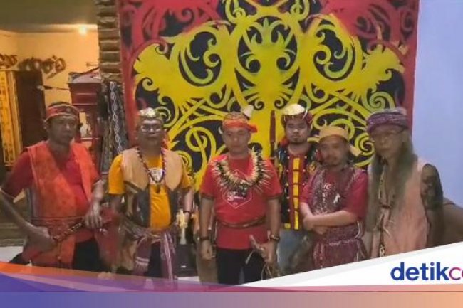 Rocky Gerung Diduga Hina Jokowi dan IKN, Masyarakat Adat Dayak Berang