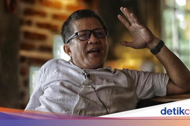 Rocky Gerung Ungkap Akronim 'Bajingan', Pakar UGM-UNS Kompak Sebut Cocoklogi