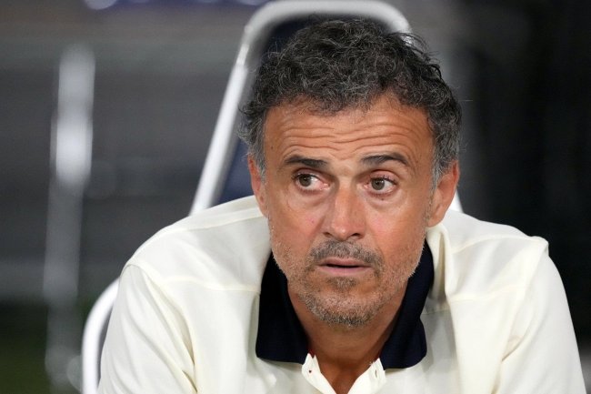 Luis Enrique Cabut Dari Paris Saint-Germain?! Drama Kylian Mbappe & Kepergian Luis Campos Bikin Sang Pelatih Pertimbangkan Masa Depannya