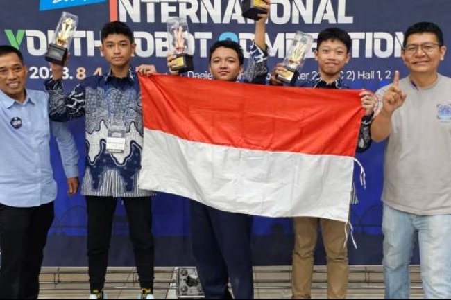 Prestasi Pelajar Indonesia di Pentas Internasional, Tim MTSN 1 Tangsel Juara Lomba Robotik di Korsel