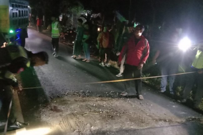 Hendak Berangkat Kerja, Perempuan di Jombang Tewas Tertabrak Motor