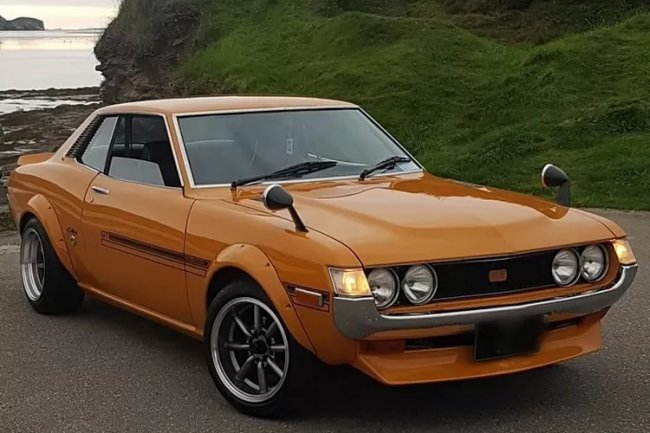 Pecinta Otomotif dan Mobil Klasik Ayo Sini, Cek Kondisi Harga dan Merek Mobil Apa Saja yang Direkomendasikan