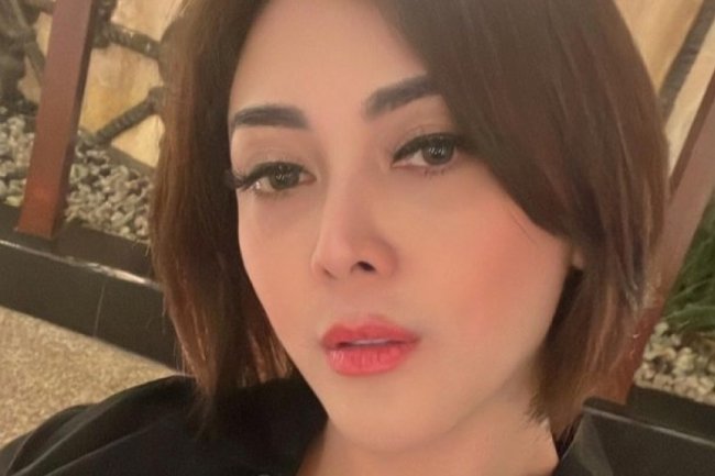Jonathan Frizzy dan Ririn Dwi Ariyani Go Public, Dhena Devanka Siap Buka Hati Gandeng yang Baru