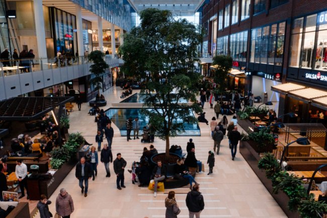 Cuma 24,2 Km Bandara Internasional Radin Inten II, Mall yang jadi Tempat Belanja dan Hiburan di Tengah Kota Bandar Lampung Ini Selalu Ramai: Kok Bisa?