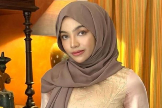 Oklin Fia Dilaporkan karena Konten Jilat Es Krim, Warganet Ramai Respons Begini