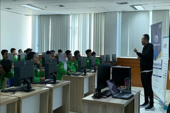 Vision+ Gelar Workshop Kenalkan Karier Bidang Teknologi bagi Pelajar