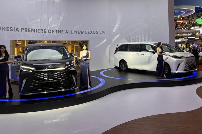 Mobil Listrik Hybrid Lexus LM Debut di GIIAS 2023, Tampil Lebih Sultan dari Toyota Alphard