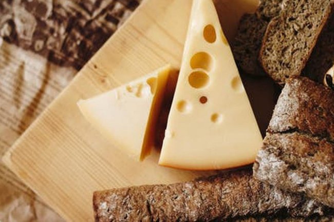 6 Manfaat Menyehatkan Keju untuk Tubuh