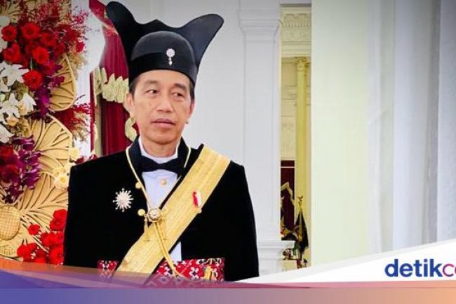 Jokowi Pakai Ageman Songkok Singkepan Ageng di Upacara HUT Ke-78 RI
