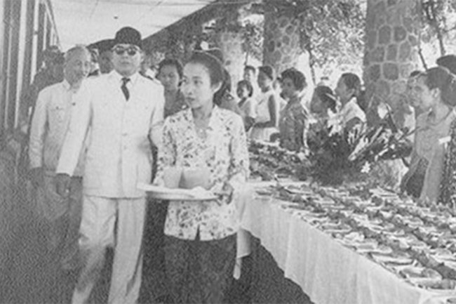 Peristiwa Cikini 1957, Upaya Pembunuhan Soekarno Menggunakan Granat