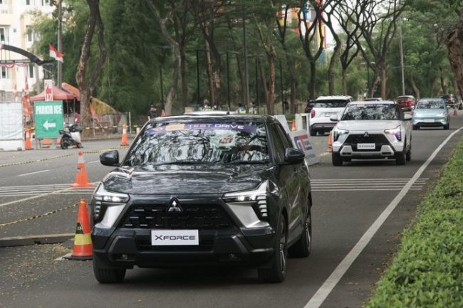 Ragam Aktivitas Booth Mitsubishi Motors di GIIAS 2023, Salah Satunya Test Drive Paling Diminati