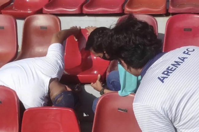 Suporter Rusak Fasilitas Stadion Kapten I Wayah Dipta, Arema FC Minta Maaf