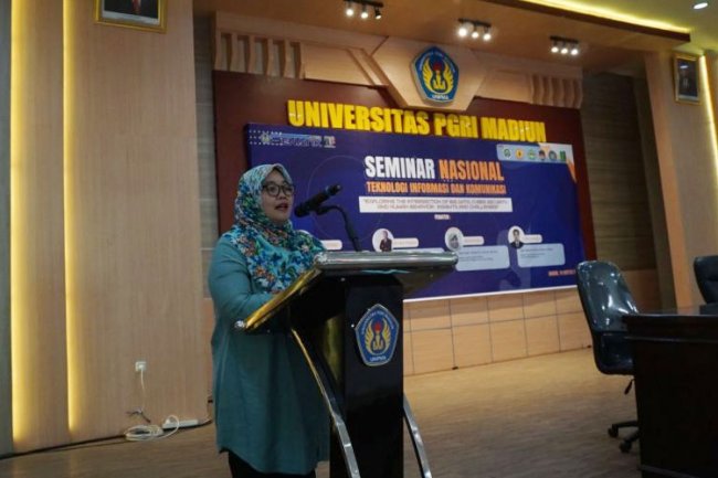 Teknik Informatika UNIPMA Madiun Gelar Seminar Nasional Teknologi Informasi dan Komunikasi 2023