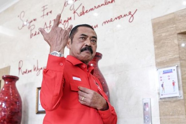 FX Rudy soal Gibran Tolak Jaket PSI: Salamnya Tetap Metal, Merah Total